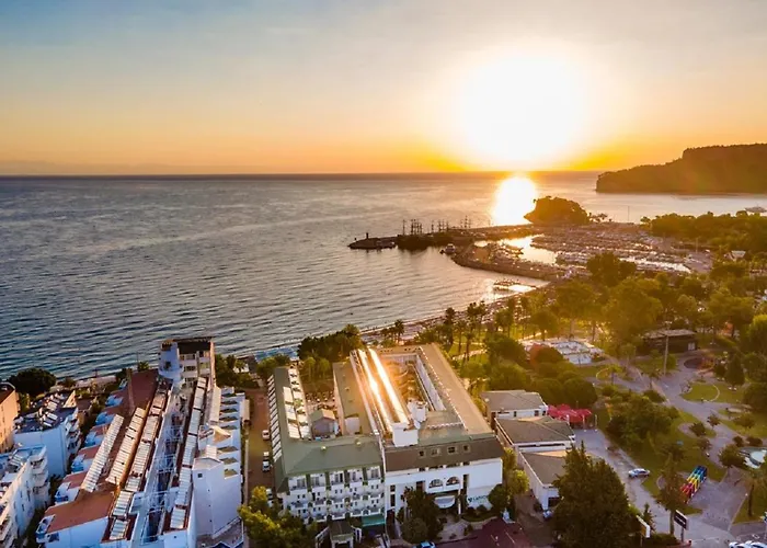 L\'Ancora Beach Hotel